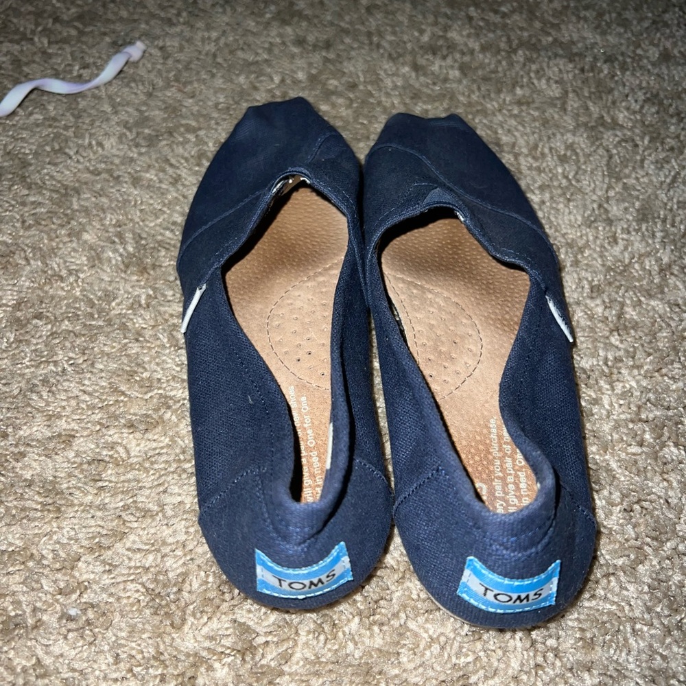 navy toms flat shoes